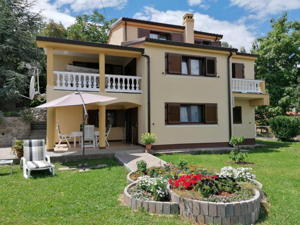 Apartman Lori Lovran Bagian luar foto