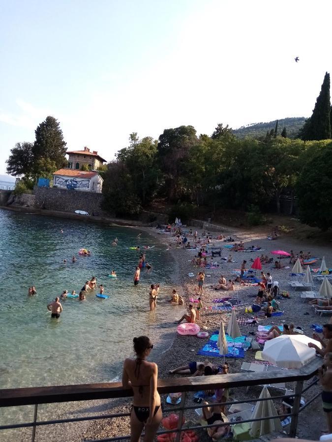 Apartman Lori Lovran Bagian luar foto