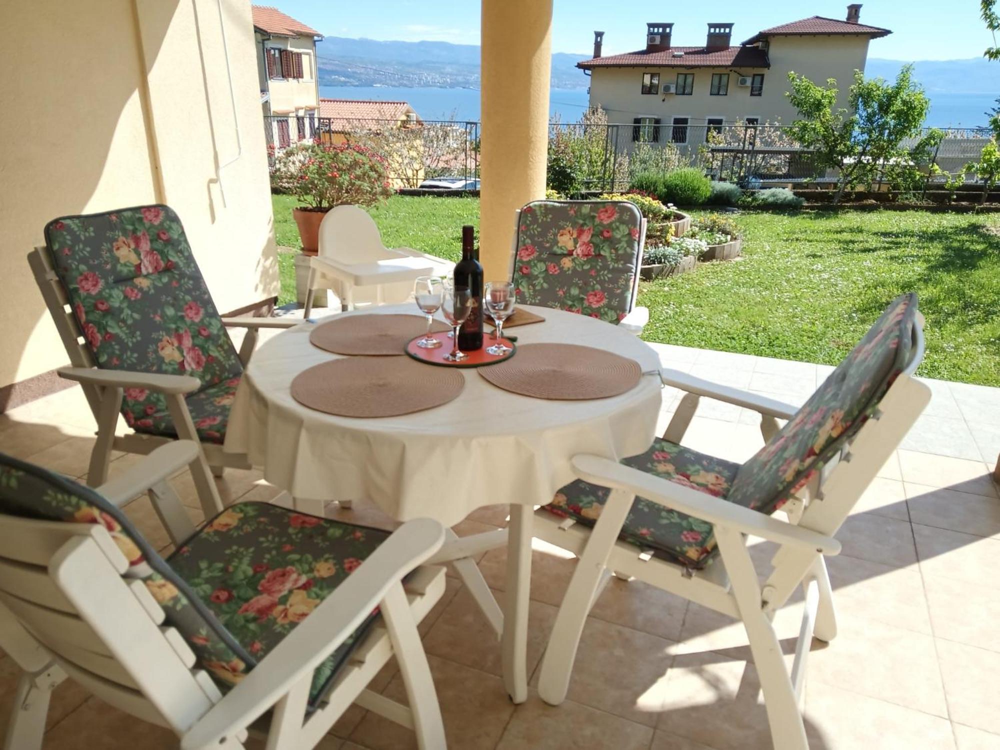 Apartman Lori Lovran Bagian luar foto